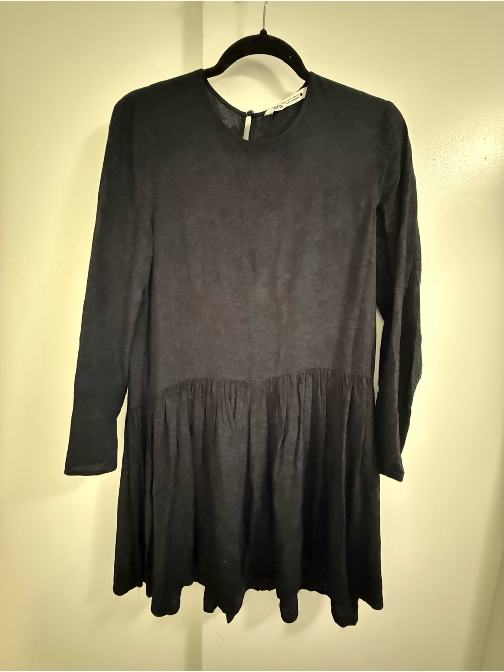 Zara Black Long-Sleeve Tiered Casual Dress